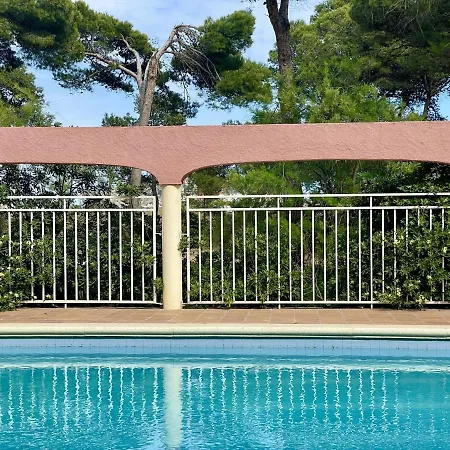 Salles 6 Διαμέρισμα